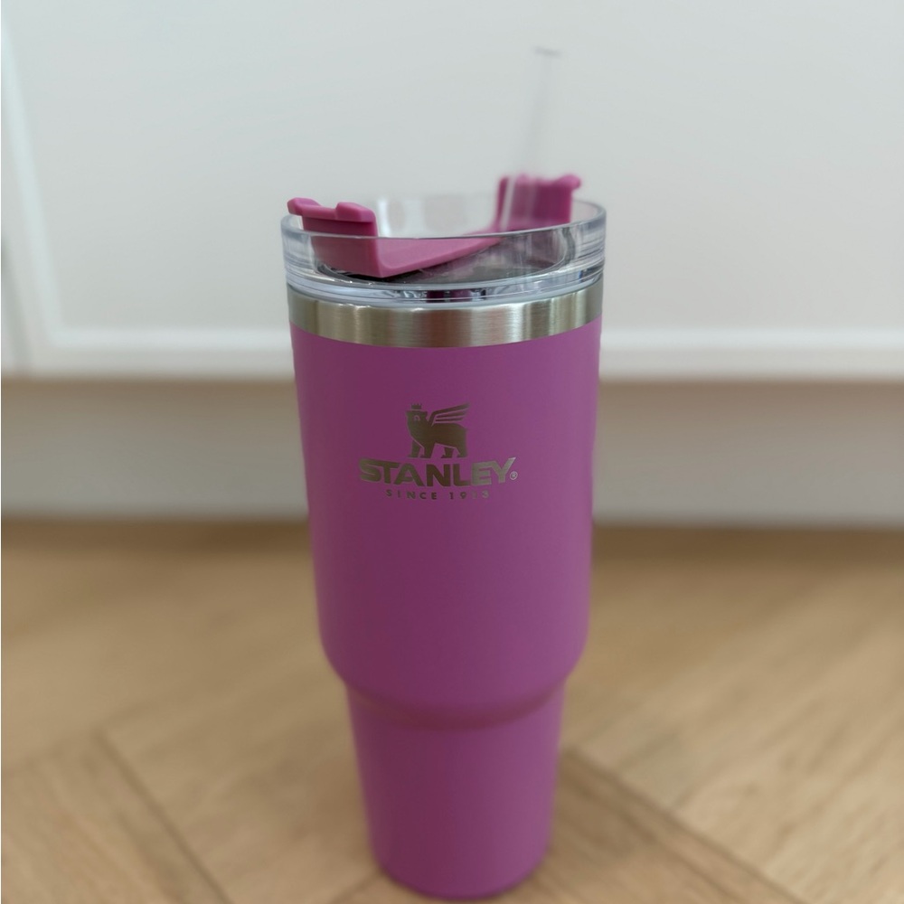 Stanley Magenta Tumbler